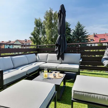 Spacious With A Large Balcony & 3 Bedrooms By Renters Apartmán Gdaňsk