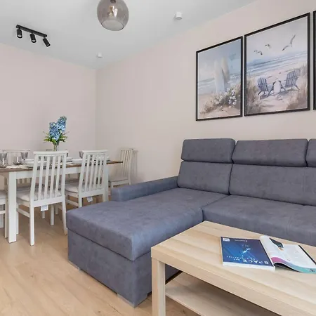 Apartmán Spacious With A Large Balcony & 3 Bedrooms By Renters *