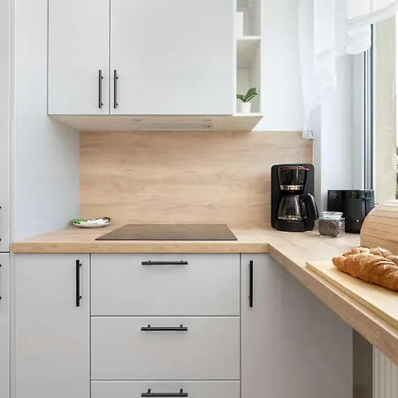 Apartmán Spacious With A Large Balcony & 3 Bedrooms By Renters *